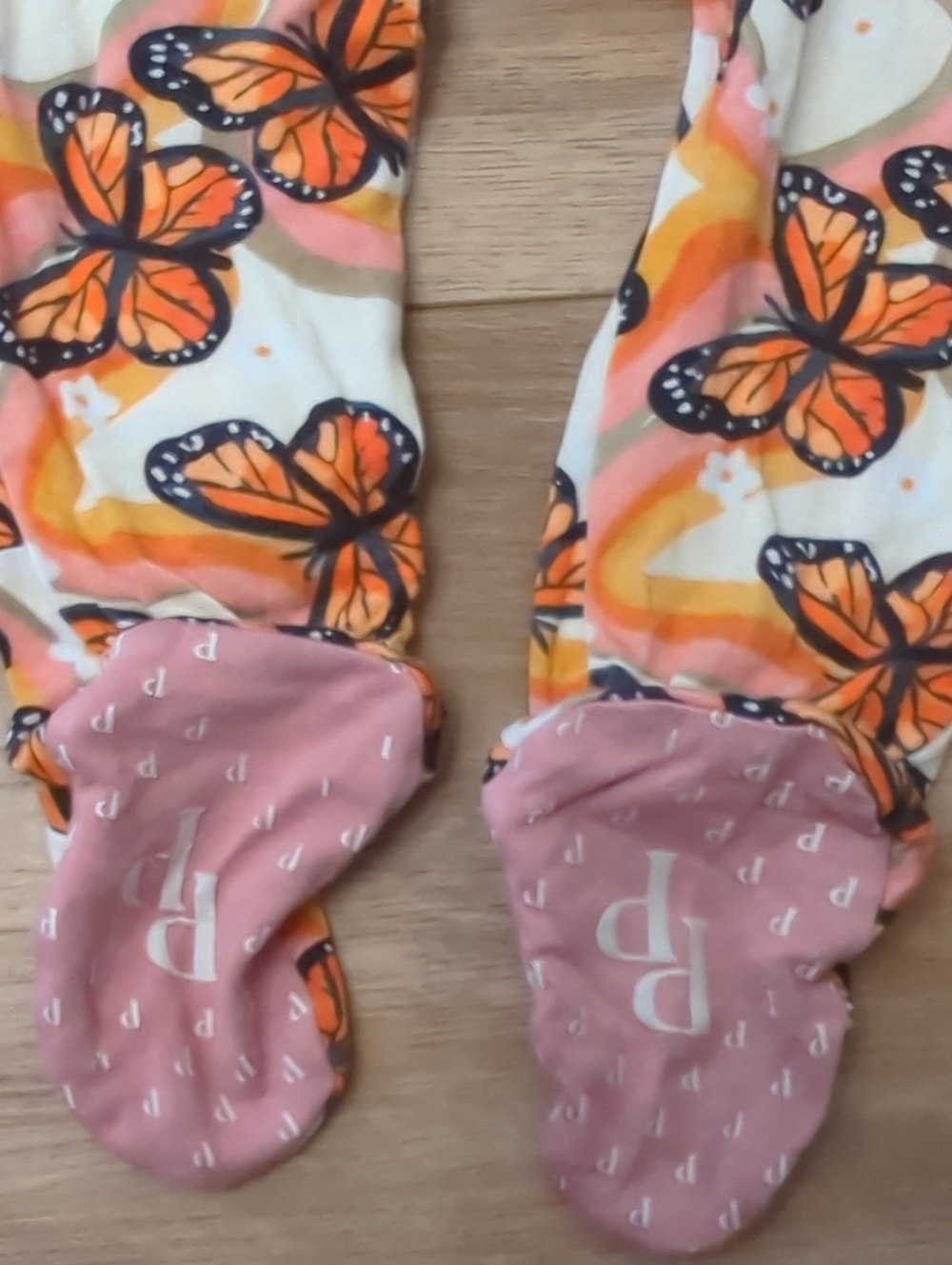 Posh Peanut Monarch Butterfly Ruffle Zip Footie, NB - Picture 6 of 7